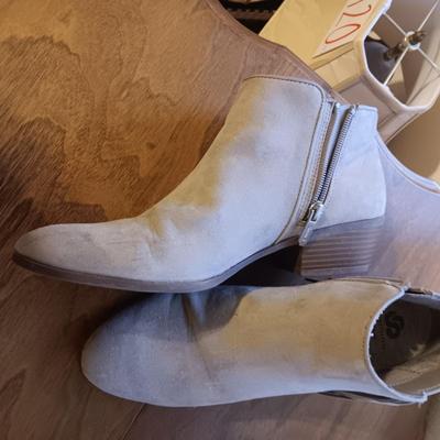 SAM EDELMAN SUEDE SHORT BOOTS AND VERY NICE SLIPPERS SIZE 9 1/2