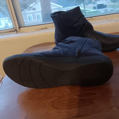 LADIES CLARKS ASICS AND SHORT BOOTS BOTH SIZE 10