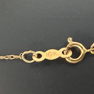 10K Gold Necklace Yellow Jade Pendant