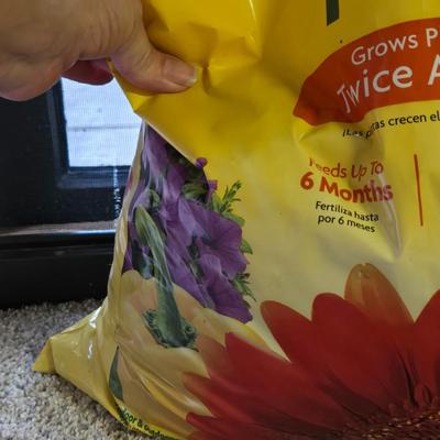 Miracle Gro Potting Mix