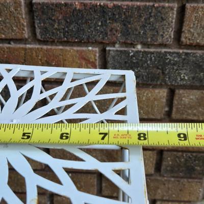 White Metal Plant Stand