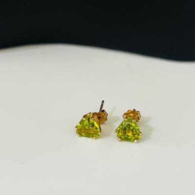 10K GOLD Earring