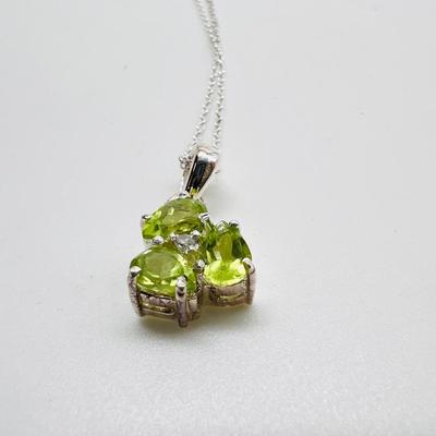 Diamond & Peridots Necklace 925 Silver