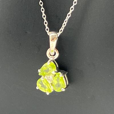 Diamond & Peridots Necklace 925 Silver