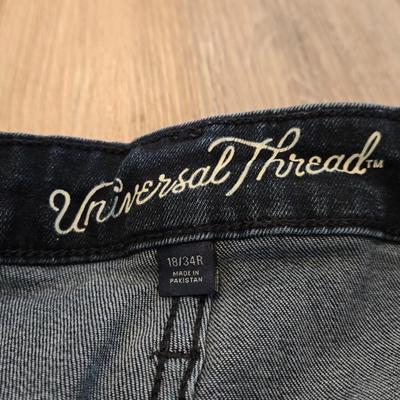 Universal Threads Jean Shorts