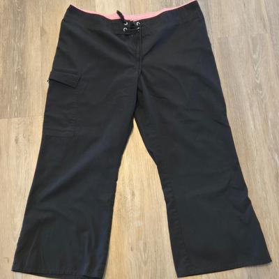 Black Capri Style Pants