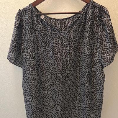 Black & White Top