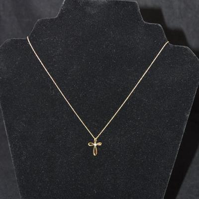 10k Gold Chain w/ 10k Cross & Diamond Pendant 18”, 1.5g
