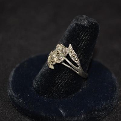 Vintage 925 Sterling Marcasite Rose Ring Size 9, 2.4g
