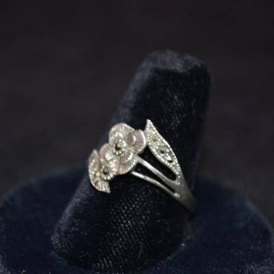 Vintage 925 Sterling Marcasite Rose Ring Size 9, 2.4g
