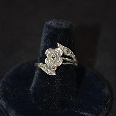 Vintage 925 Sterling Marcasite Rose Ring Size 9, 2.4g