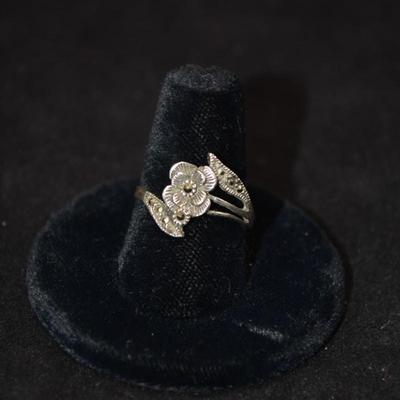 Vintage 925 Sterling Marcasite Rose Ring Size 9, 2.4g