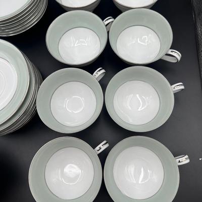 NORITAKE China - Greencourt