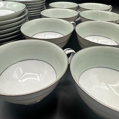 NORITAKE China - Greencourt