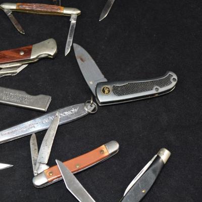Lot of Pocket Knives, Utility Tools