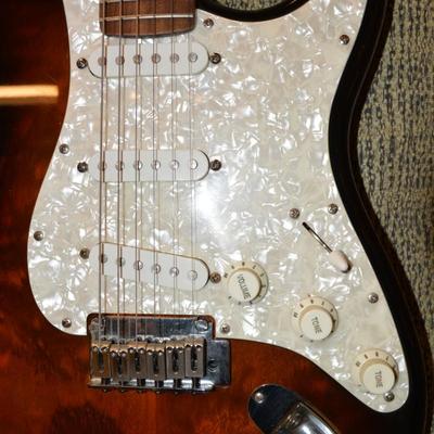 FENDER Squire Standard Stratocaster 2004, Working