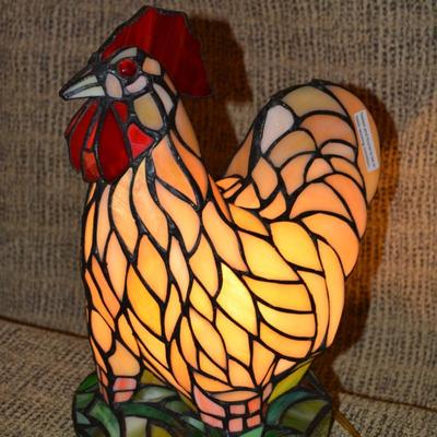 Vintage Stained Glass Hen Lamp 13.5”x9”x7”