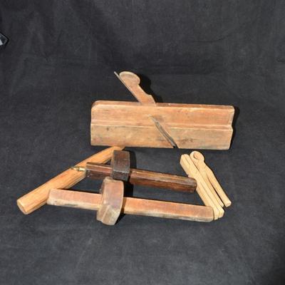Lot of Vintage/Antique Carpenters Tools & Handy Crafts