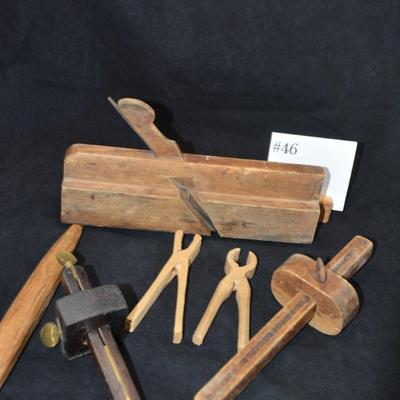 Lot of Vintage/Antique Carpenters Tools & Handy Crafts