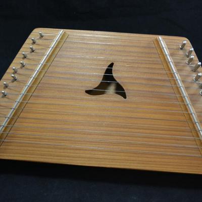 James Jones 2 Octave 15 String Lap Harp