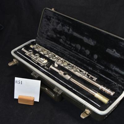 BUNDY Student Flute w/ Case