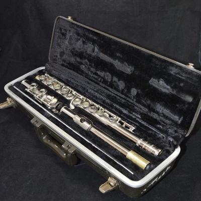 BUNDY Student Flute w/ Case