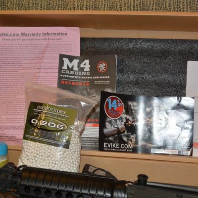 M4 Carbine Electric AIR SOFT Rifle, Untested, w/ Accessories