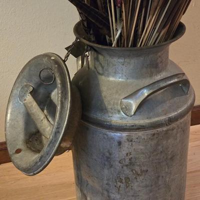 Antique "20 Liquid Qrts" Milk Can with Lid Attached