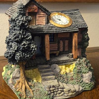 Small Resin Tabletop Cabin Clock