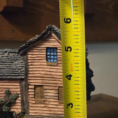 Small Resin Tabletop Cabin Clock