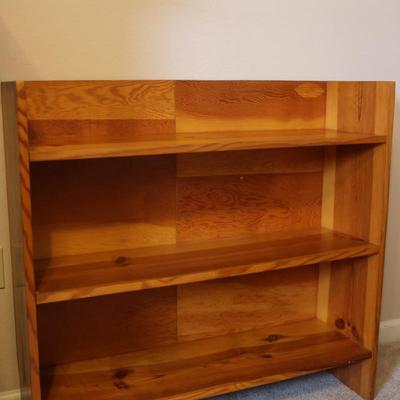 Wooden Pine Bookshelf