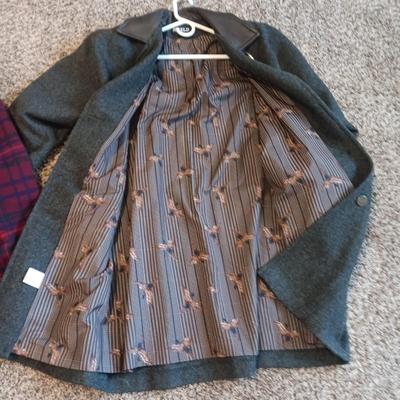 LADIES SATIN LINED WOOL COAT W/LEATHER COLLAR (M) AND DRESS JACKET