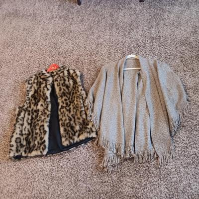 DONNA SALYERS FABULOUS FURS VEST AND WOOL CAPE (L)