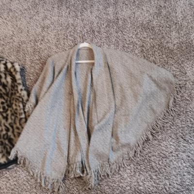DONNA SALYERS FABULOUS FURS VEST AND WOOL CAPE (L)