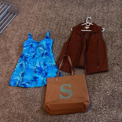 1 PC SWIMSUIT 20W, VEST 1X AND TOTE BAG