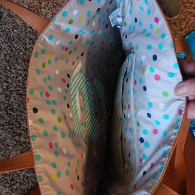 1 PC SWIMSUIT 20W, VEST 1X AND TOTE BAG
