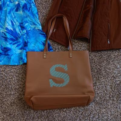 1 PC SWIMSUIT 20W, VEST 1X AND TOTE BAG
