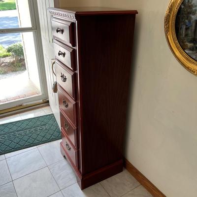 Broyhill Tall Chest of Drawers (GB-RG)