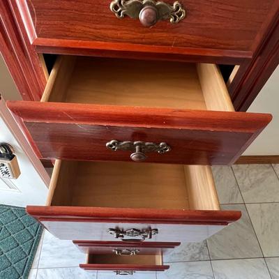 Broyhill Tall Chest of Drawers (GB-RG)