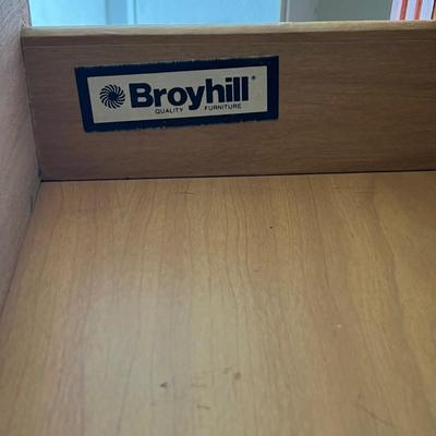 Broyhill Tall Chest of Drawers (GB-RG)