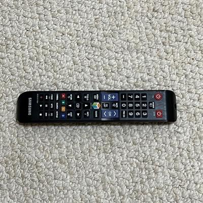 SAMSUNG ~ 40” Smart TV ~ *Read Details