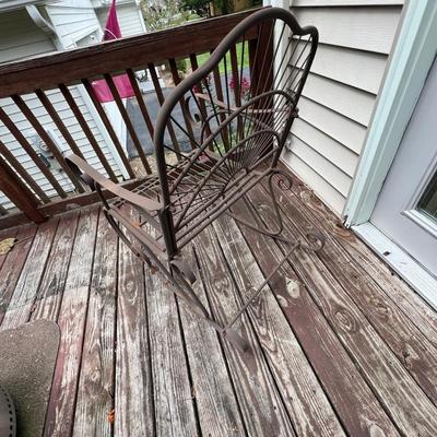 Pair of Ornate Metal Patio Rocking Chairs (Y-RG)