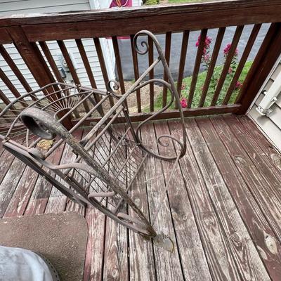 Pair of Ornate Metal Patio Rocking Chairs (Y-RG)