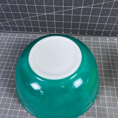 PYREX Nested Bowls - Green, Blue and Yellow