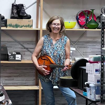 Nice Mandolin in Hard Case