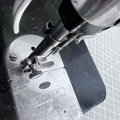 PFAFF Sewing Machine, No. 104 