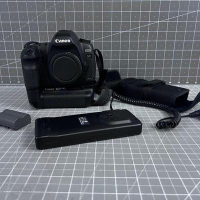 CANNON EOS5 D Camera 