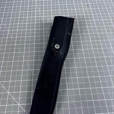 VINTAGE BUCK KNIFE w/ Sheath 