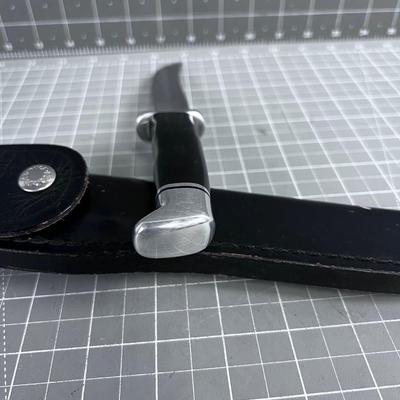 VINTAGE BUCK KNIFE w/ Sheath 