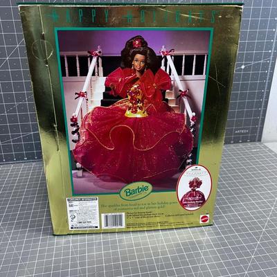Happy Holidays Special Edition BARBIE Damaged Box, New never been out of the box. 